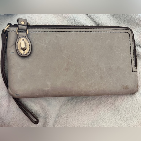 Hobo Mila wristlet - Picture 1 of 3